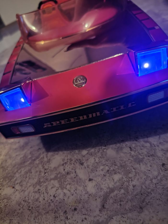 Voiture poupée LOL - photo numéro 3