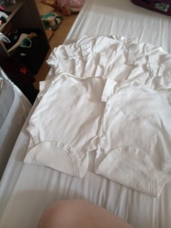 10 Bodies blanc 3-6mois Primark