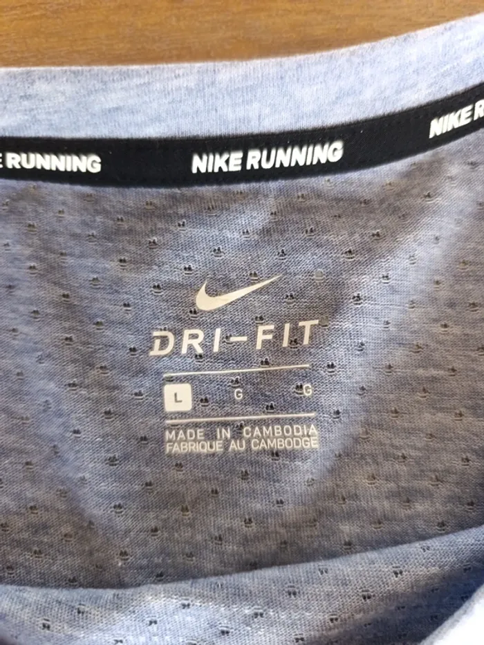 T-shirt nike running dri-fit - photo numéro 3