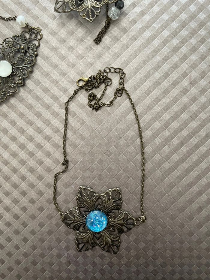 Lot colliers fleur - photo numéro 2