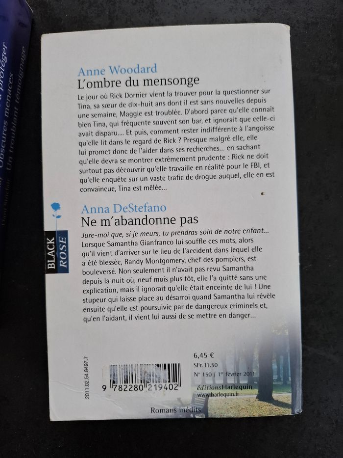 Lot de 2 livres Harlequin collection Black Rose en bon état - photo numéro 3