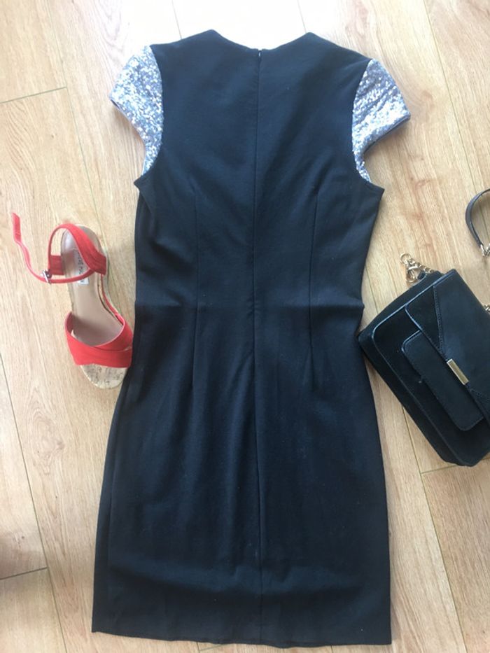 Robe noire avec sequins 🖤 Esprit 🖤 taille M - photo numéro 5
