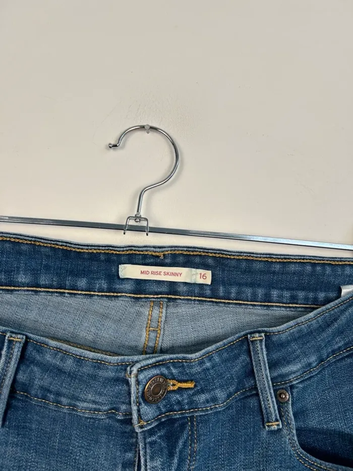 Jean Levi's Femme Bleu W33 L32 | Mid Rise Skinny | Taille 44 | Très Bon État | BP241 - photo numéro 3