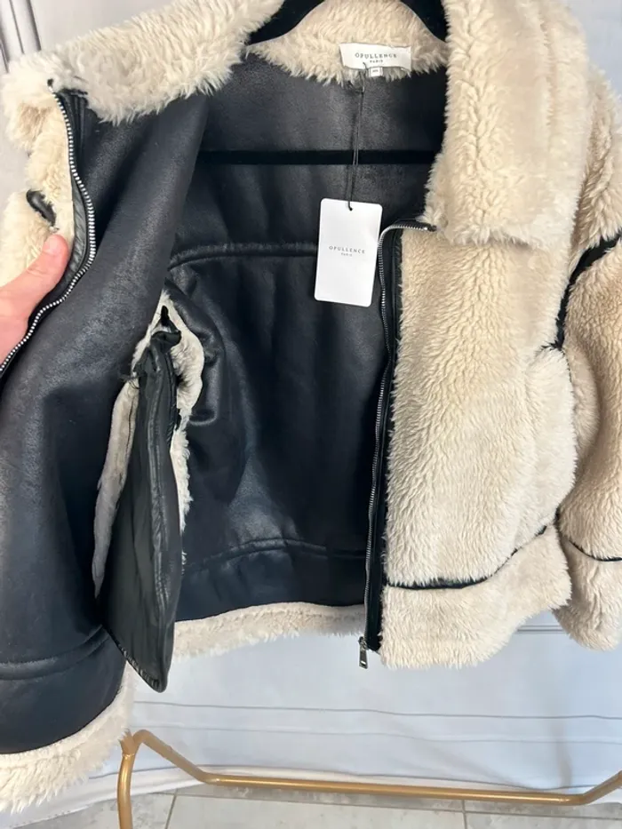 Manteau en fausse Fourrure Opullence XS neuf - photo numéro 4