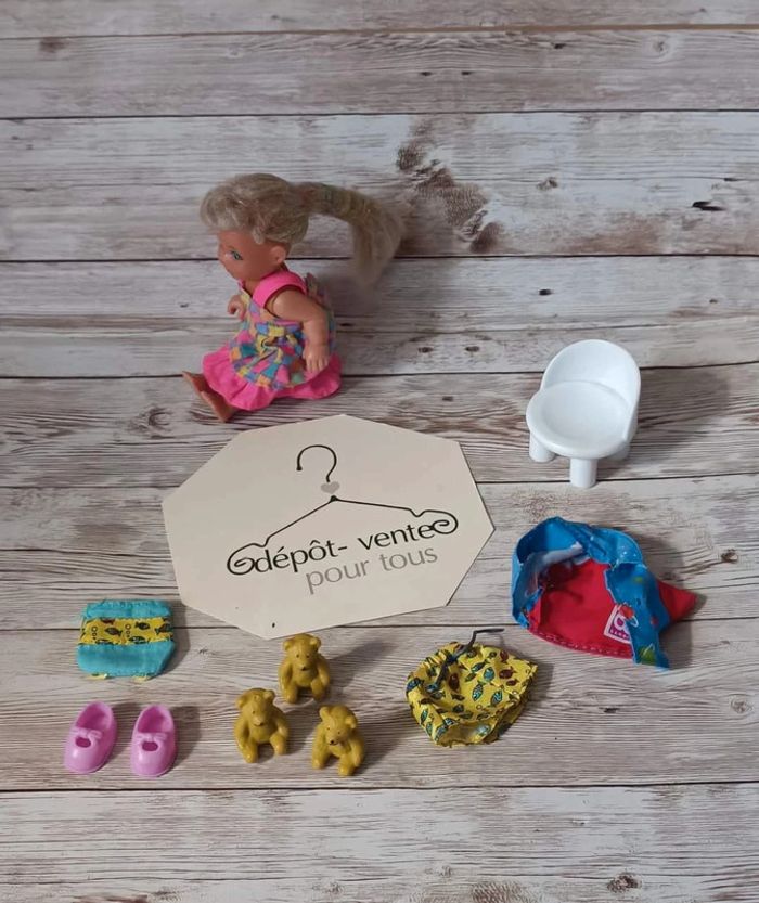 Poupée vintage J123