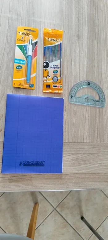 Lot fournitures scolaires neuves
