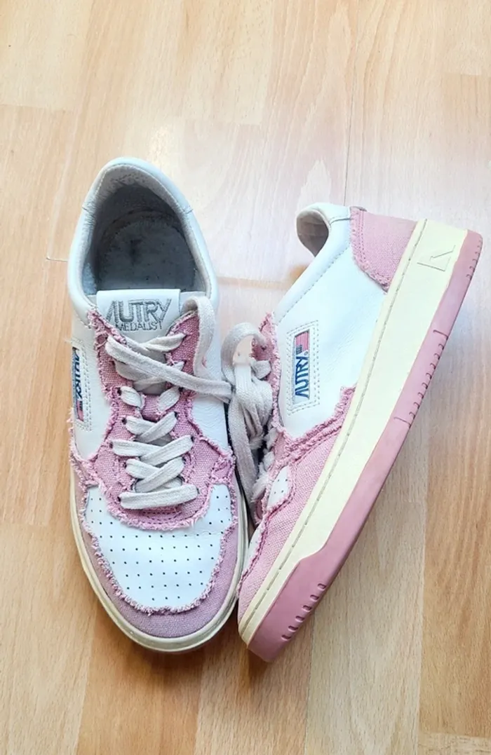 Baskets rose Autry taille 38 - photo numéro 2