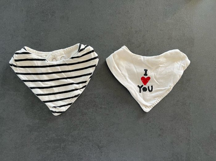 Lot de 2 bavoirs bandana