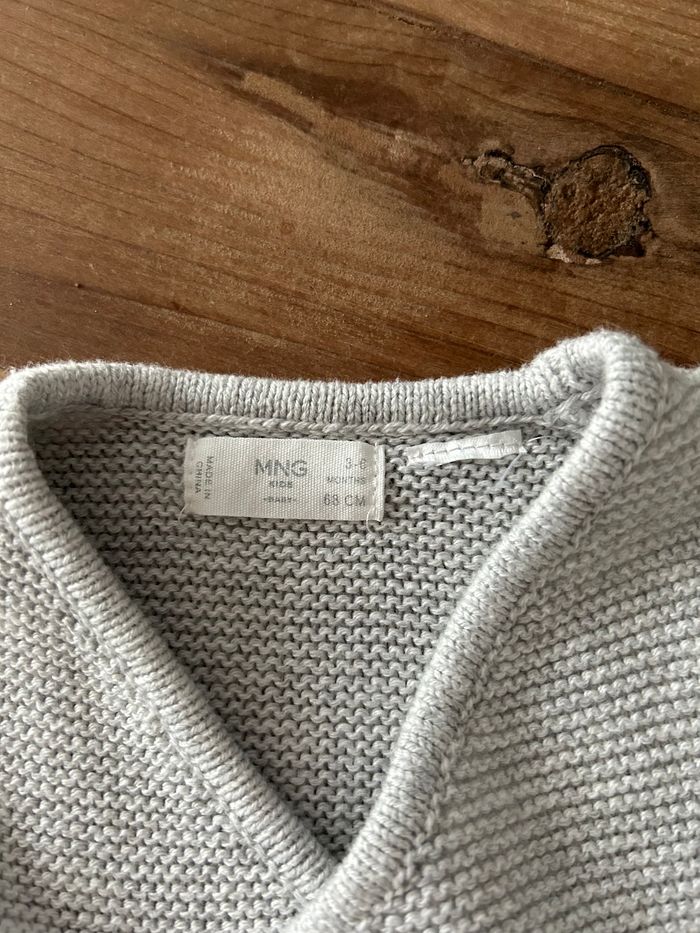 Gilet gris - 6 mois - photo numéro 3