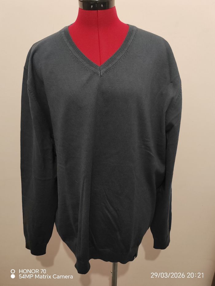 Pull col v mi saison - photo numéro 1