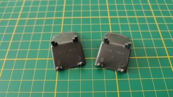 Lot x2 sièges avant 3011 7159 pièce détachée miniature Bburago Burago Ferrari GTO 1962 1/18 1/18e 1/