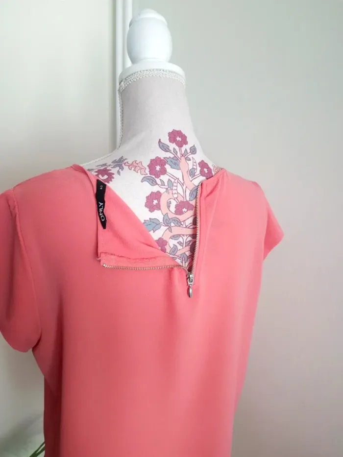 Top Only / Taille 40 - photo numéro 5