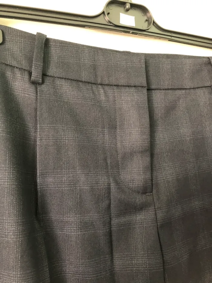 Jolie pantalon 7/8e ville - photo numéro 2
