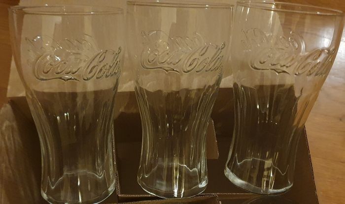 Lot gourde isotherme/verres coca cola - photo numéro 10
