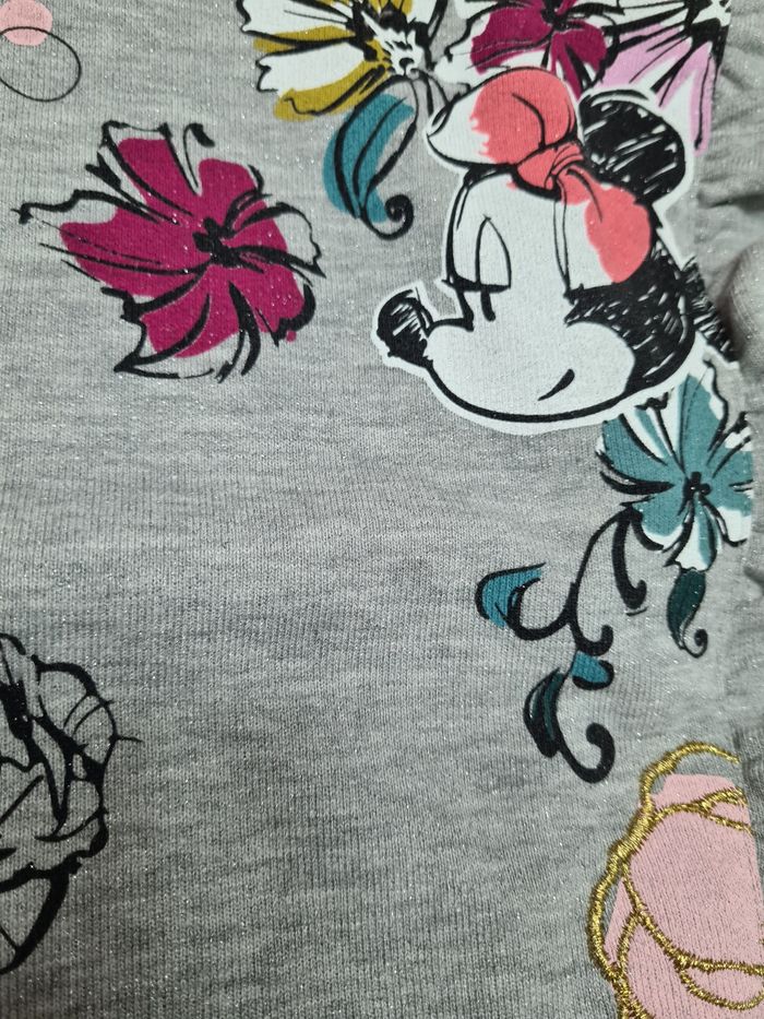 Sweat pull Disney acheté au parc Taille S neuf - photo numéro 6