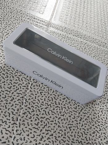 boite calvin klein rangement metal + couvercle transparent design minimaliste
