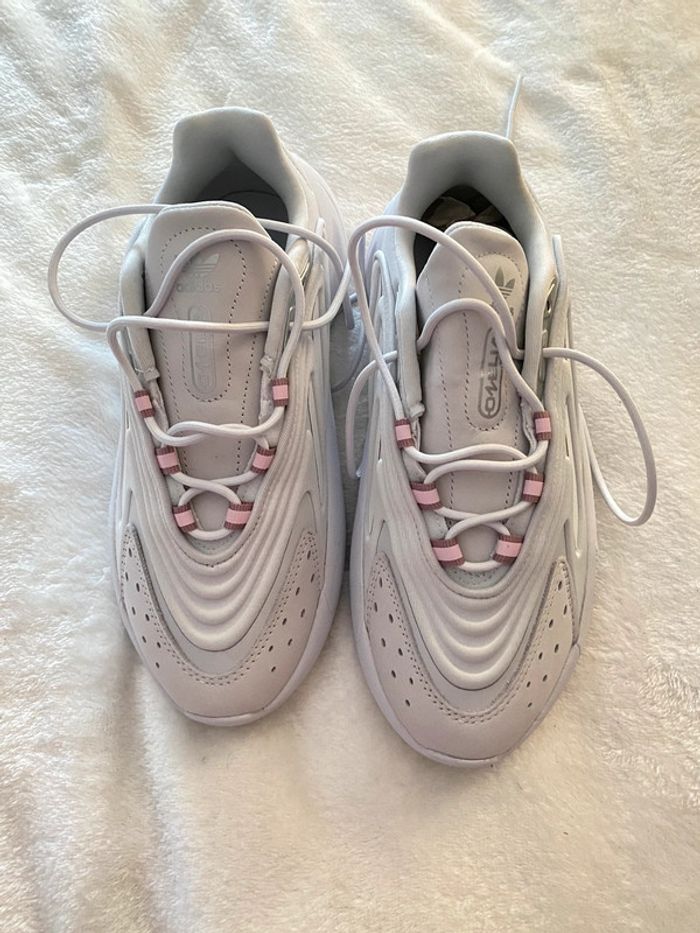 Baskets Adidas Grise Ozelia W Pointure 37 - photo numéro 3
