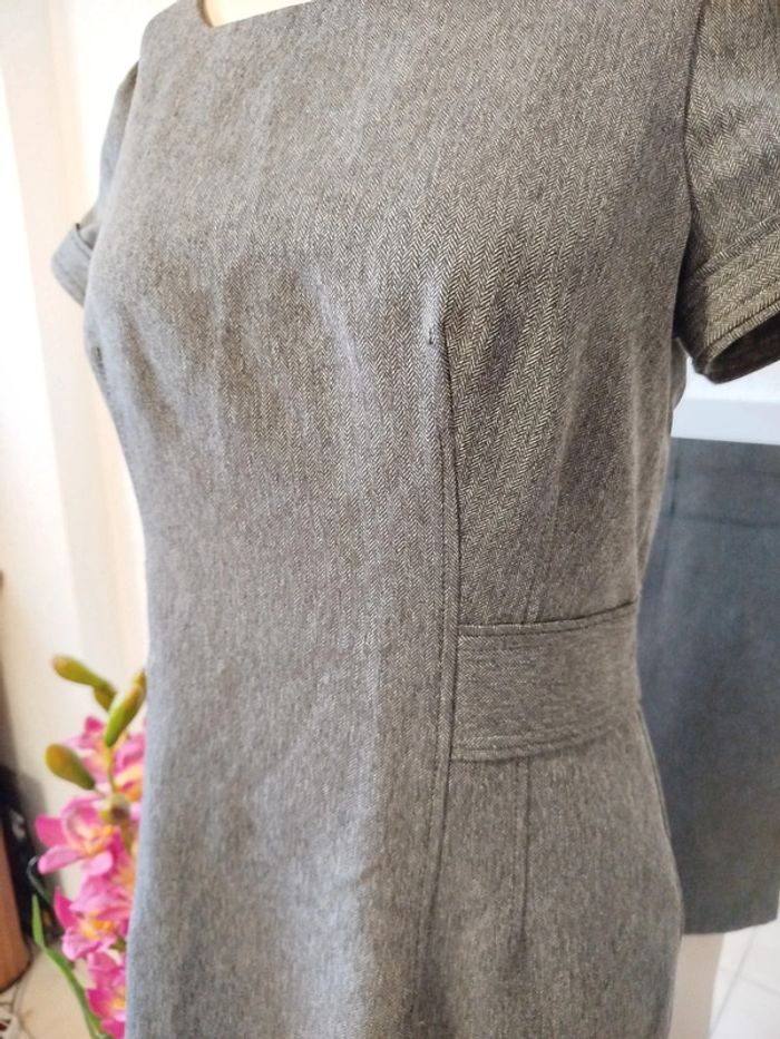 Robe cintrée gris chiné classique - photo numéro 5