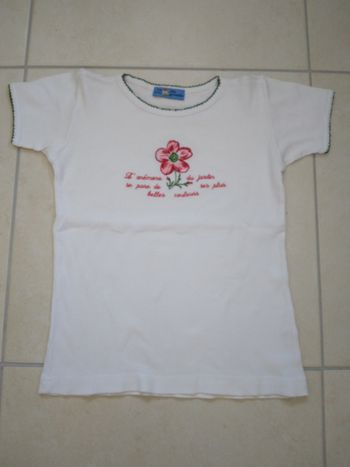 T-SHIRT blanc- 8 ans