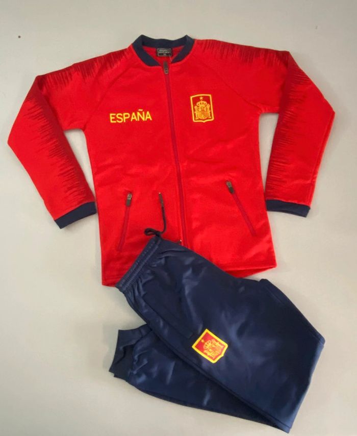 Survêtement jogging de sport pour enfant. 14 ans