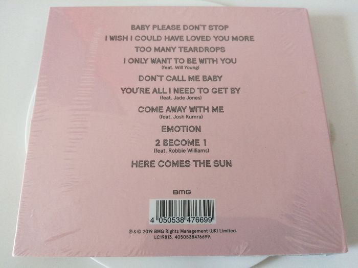 CD   " Emma Bunton " - photo numéro 2