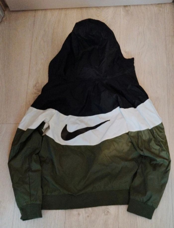Veste légère Nike 10 ans - photo numéro 2