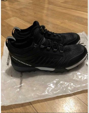 Chaussures de vélo vtt rockrider neuf jamais porté