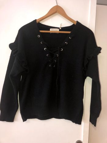 Pull noir