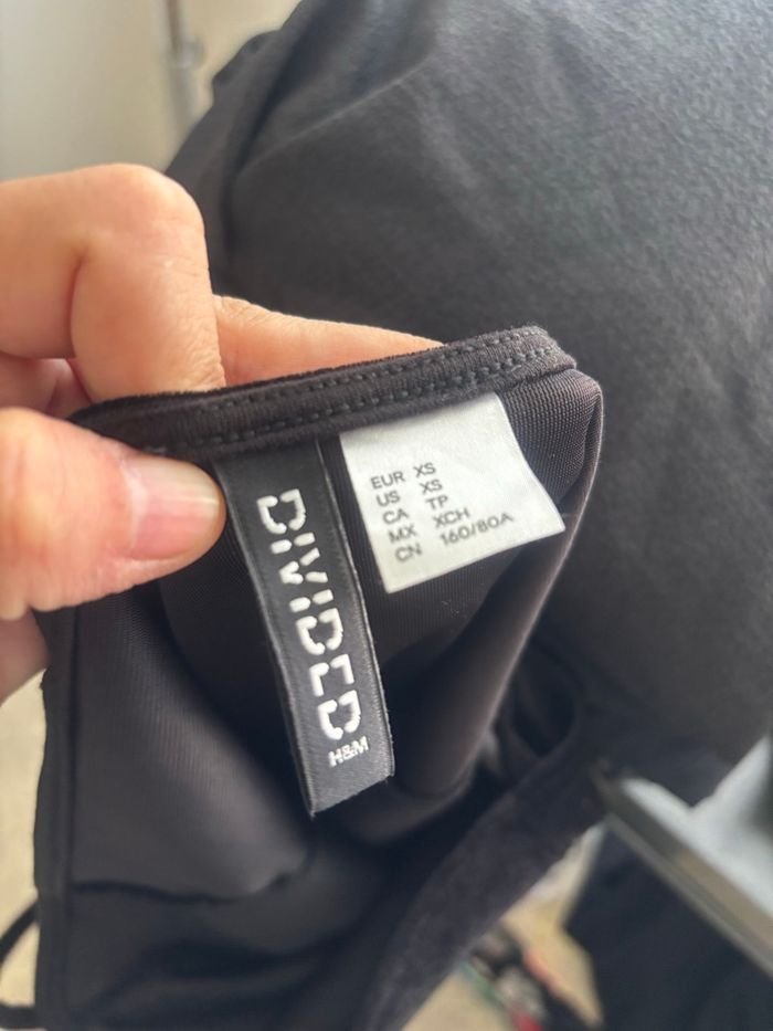 Robe noire sexy neuve - photo numéro 3