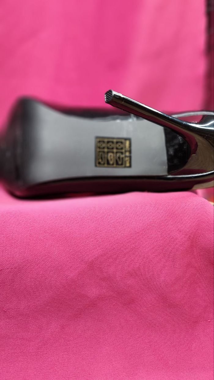 Escarpins à Talons Aiguilles en Cuir Verni Tulipano – Doublure en Cuir Véritable – Taille EU 39 (Con - photo numéro 5
