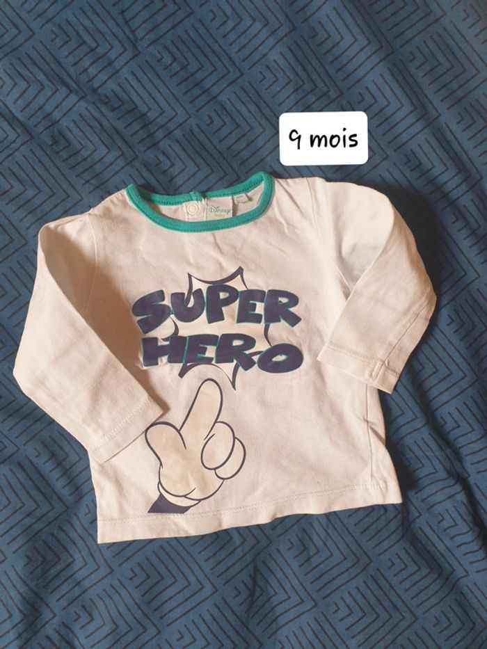 T-shirt manche longue "Super Héro" 9 mois Disney Baby