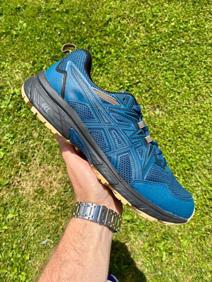 Baskets asics gel venture 8 bleu marine et beige pointure 44 neuves - photo numéro 2