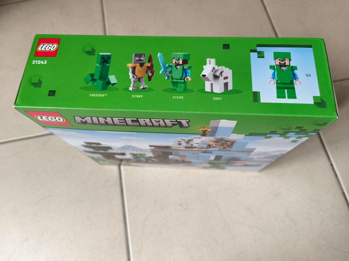 LEGO Minecraft 21243 : The Frozen Peaks - photo numéro 5