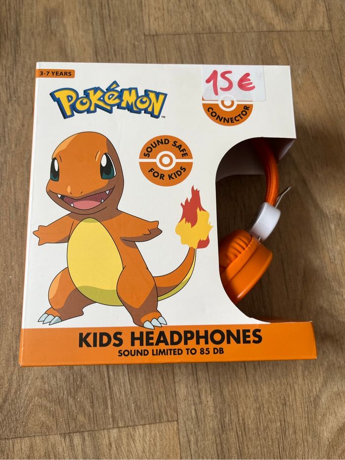 Casque écouteur Pokémon salameche neuf scellé
