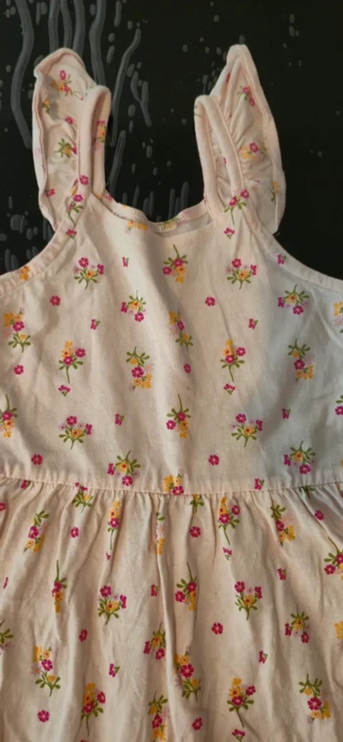 Robe Kiabi 3 ans - photo numéro 3