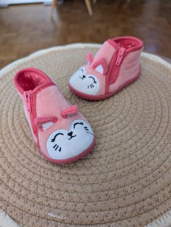 Chaussons pointure 19 Tex baby 