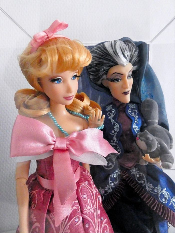Poupée édition limitée Cendrillon Vs Tremaine fairytale designer - photo numéro 4