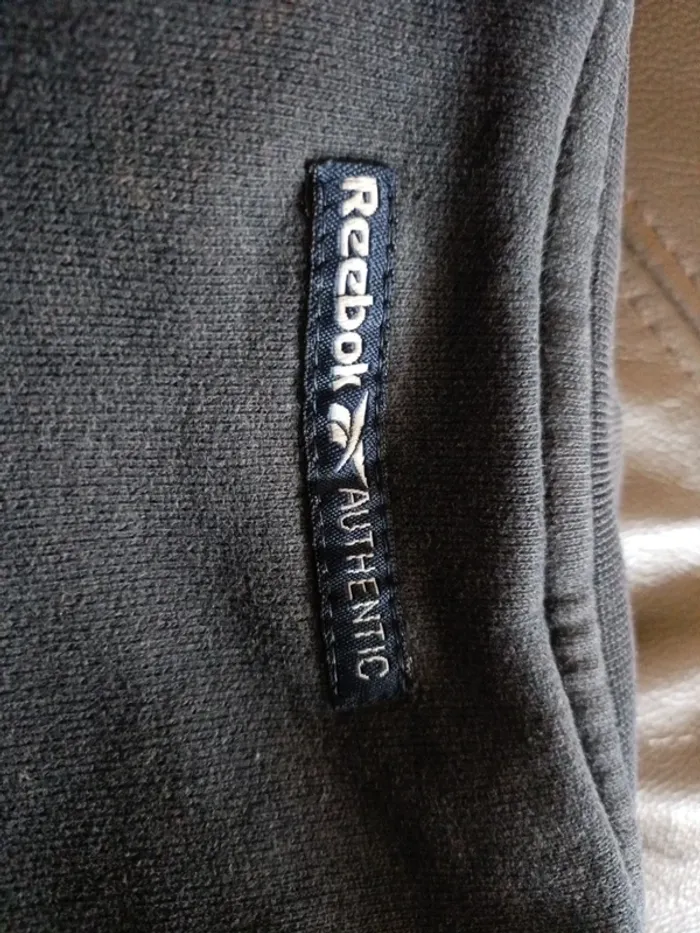 Sweat Reebok 12 ans - photo numéro 7