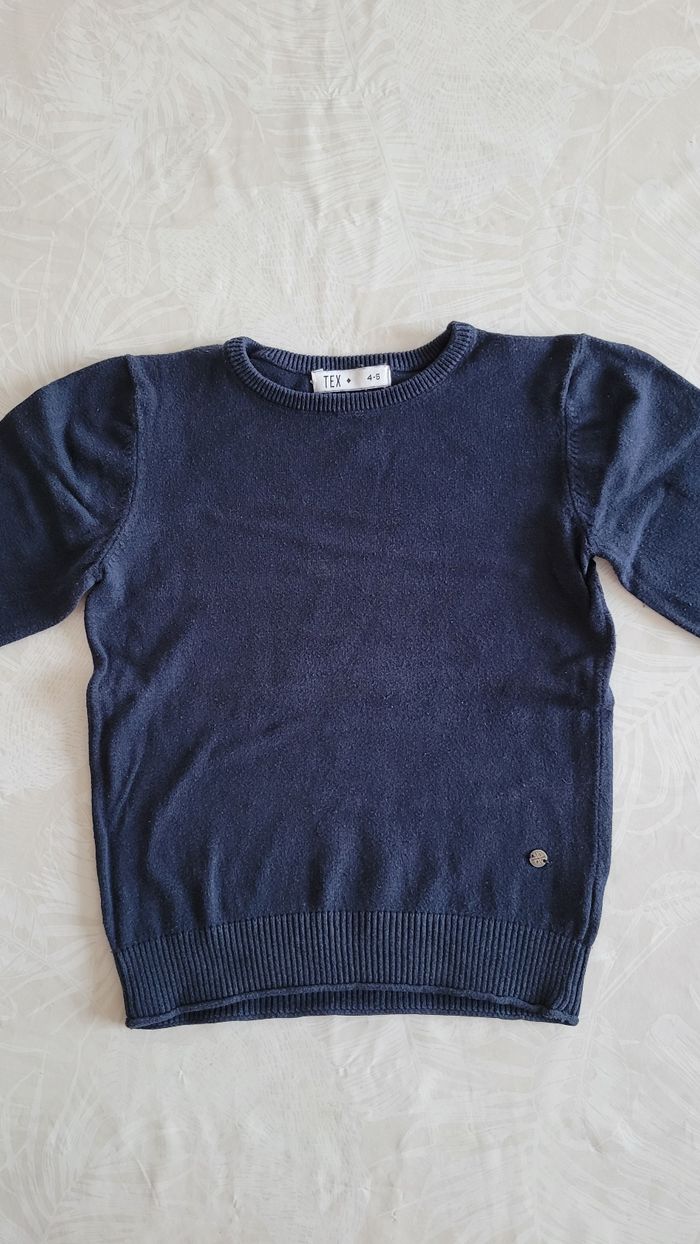 Pull bleu marine taille 4-5 ans - photo numéro 3