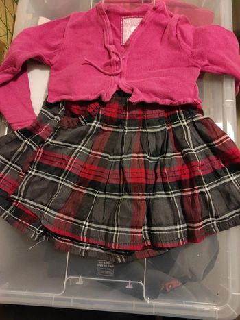 Lot 3 ans Boléro et jupe