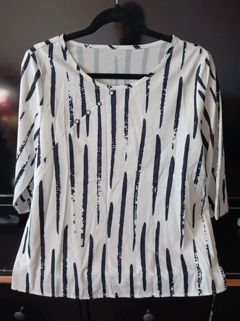 Tshirt léger rayé Taille L40