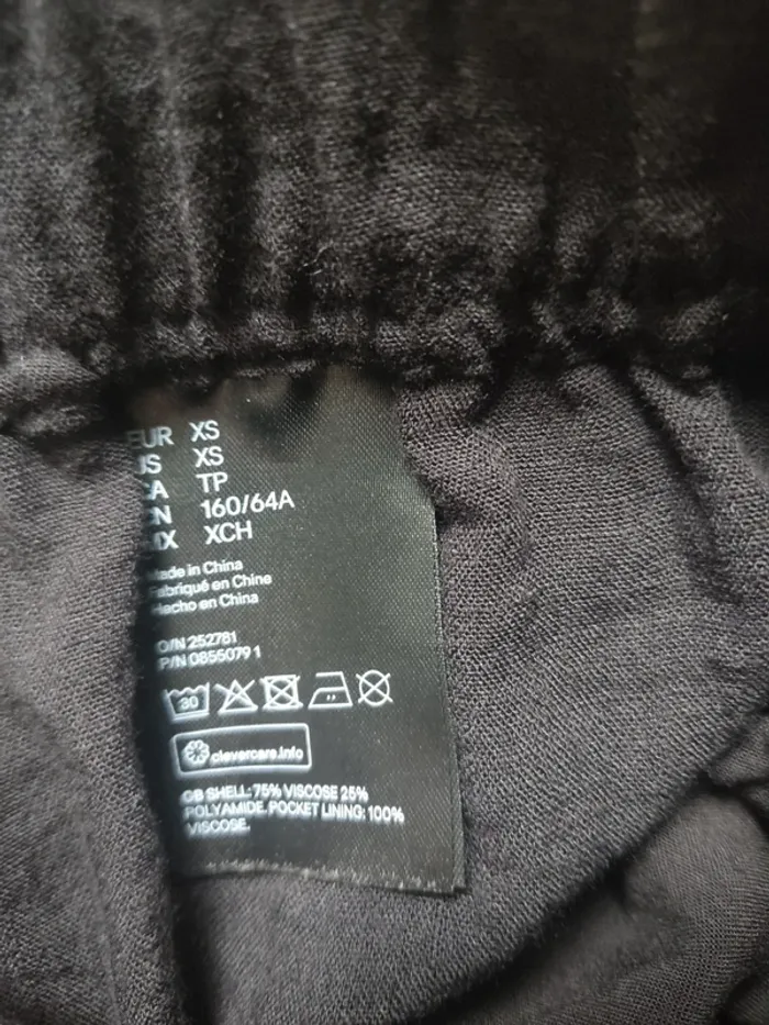 Pantalon large avec taille élastique noir et gaufré taille XS H&M - photo numéro 5
