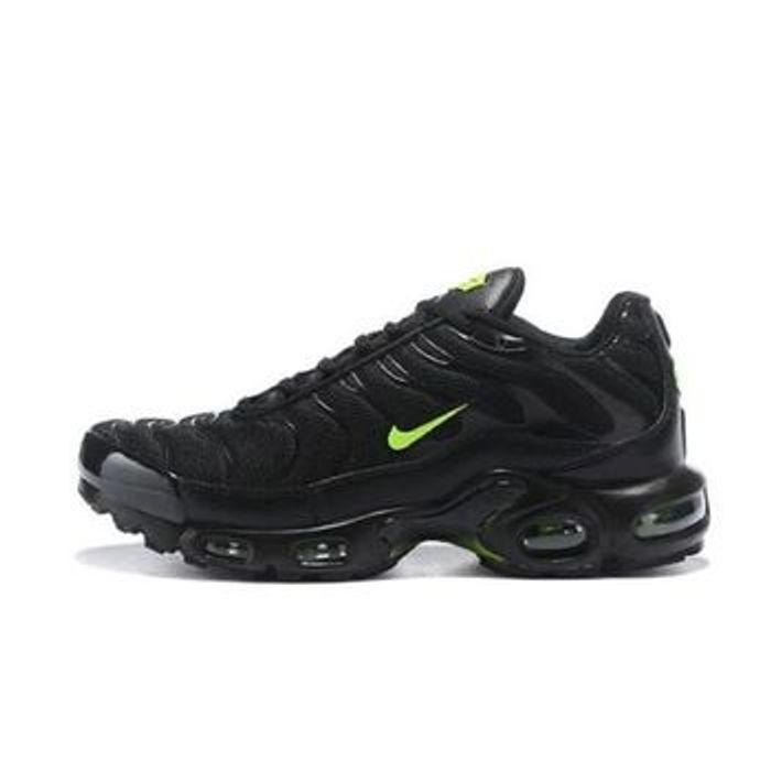 Nike Air Max Plus Basket TN adultes Noir Vert Fluo