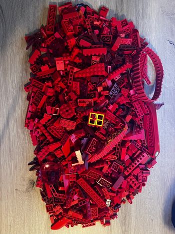 Lot LEGO Vrac Rouge - 1kg+ - Pièces variées (City, Technic, Ninjago)