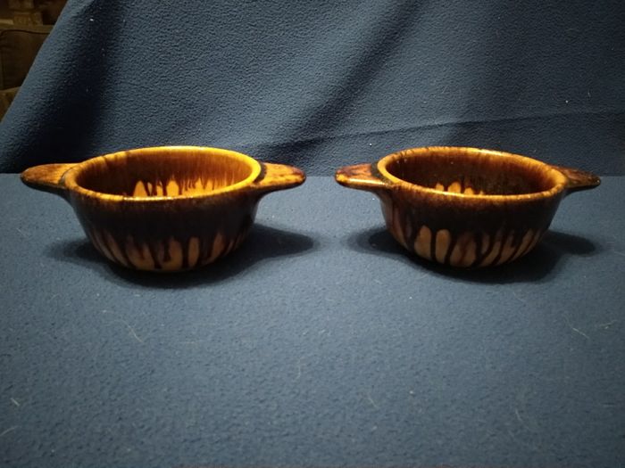 2 bols à oreilles Vintage