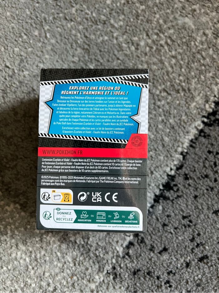 Bundle Pokémon écarlate et violet foudre noire - neuf et scellé - photo numéro 4