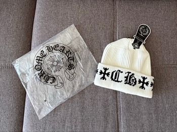 Bonnet Chrome Hearts