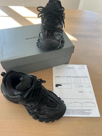 balenciaga track triple black 43