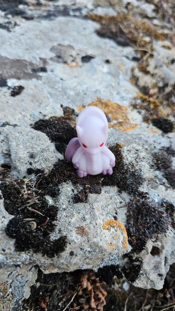 Super figurine Pokemon Nintendo finger puppet Mega-Mewtwo