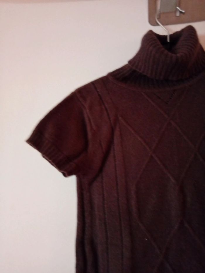 Jolie robe pull marron. 6 ans - photo numéro 3